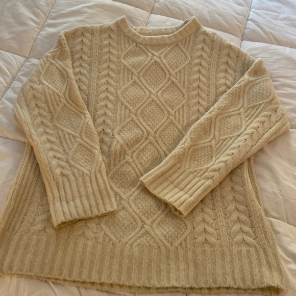 Yummy Sweater Co Oversized chunky cable knit sweater size XS cream color - Picture 1 of 11